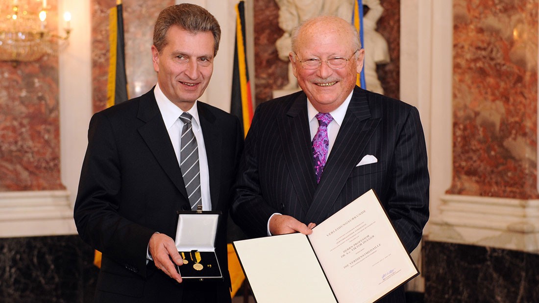 Medaglia al merito del Baden-Württemberg per il Prof. Dott. h.c. Viktor Dulger