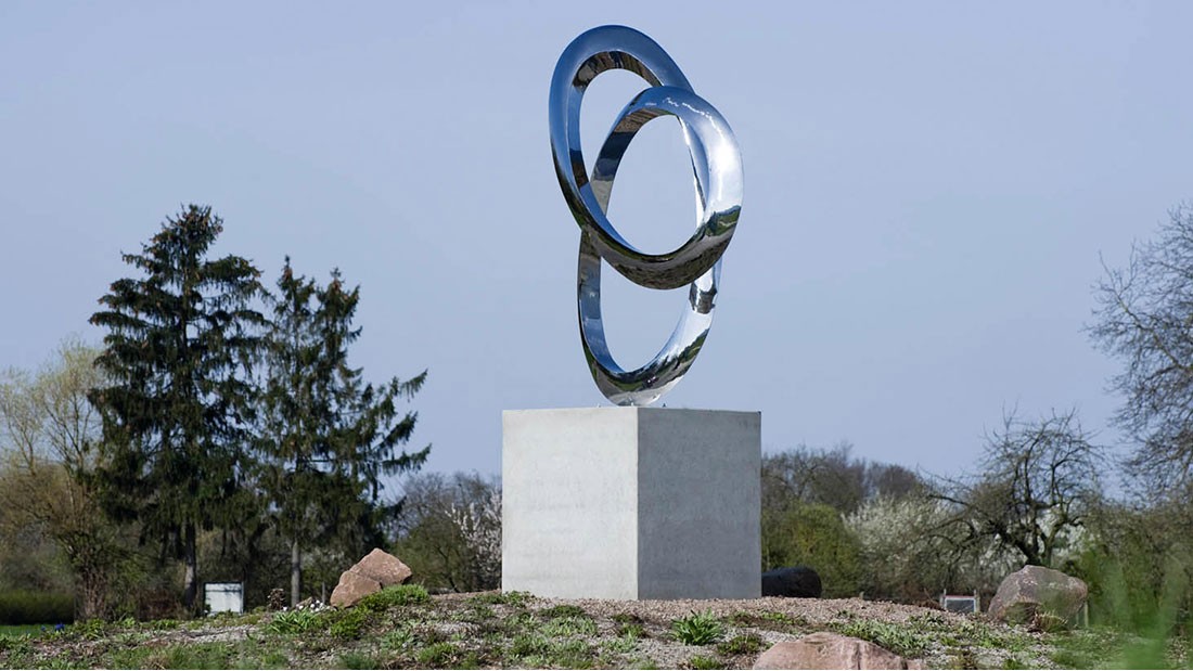 ProMinent dona una scultura alla rotatoria di Wieblingen